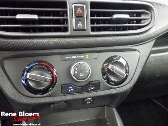 Hyundai I-10 1.0 Comfort 5drs Airco picture 16