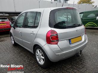 Renault Modus 1.6-16V Night & Day 111pk Automaat picture 4