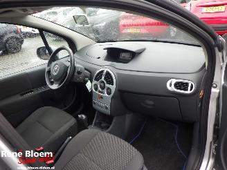 Renault Modus 1.6-16V Night & Day 111pk Automaat picture 10