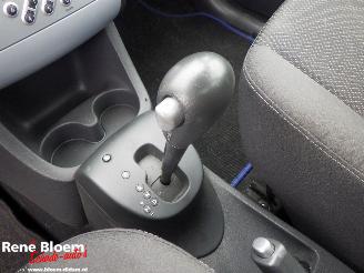 Renault Modus 1.6-16V Night & Day 111pk Automaat picture 18