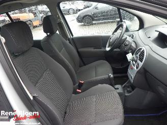 Renault Modus 1.6-16V Night & Day 111pk Automaat picture 12