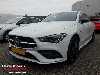 Schadeauto Mercedes Cla-klasse 250e Premium Plus Aut 2020/11