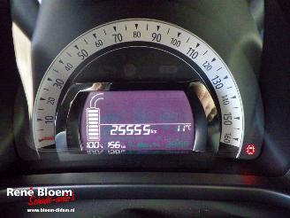 Renault Twingo Z.E. R80 E-Tech Série Limitée Urban Night 22kWh picture 19