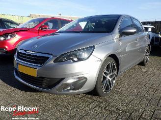 Coche accidentado Peugeot 308 1.6 THP Première 5drs Navi 2014/5