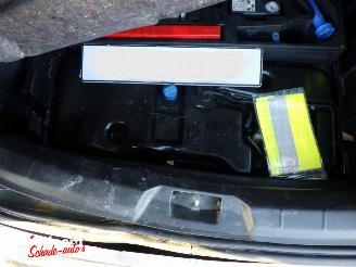 Volvo V-40 2.0 D3 Dynamic 150pk Aut Edition picture 11