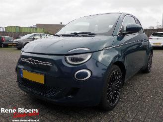skadebil auto Fiat 500 La Prima 42kwh 118pk Aut. Navi 2020/12