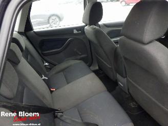 Ford Focus Wagon 1.6-16V Futura picture 9