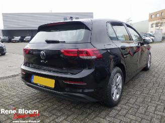 Unfallwagen Volkswagen Golf 1.0 TSI Life 5drs Navi 2023/12