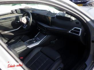 BMW 3-serie 330e XDrive M-pakket Full Option 292pk picture 14