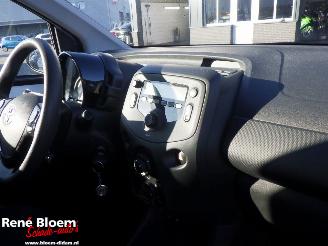 Toyota Aygo 1.0 VVT-I X-Fun 5drs Airco picture 12