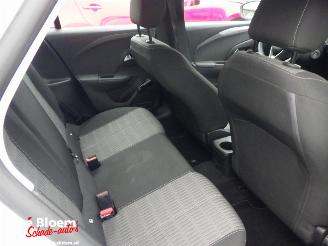 Opel Corsa 1.2 Edition 5drs Navi picture 11