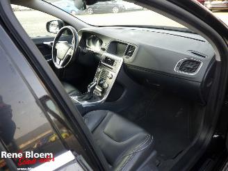 Volvo V-60 2.4 D6 Twin Engtine R-Design Aut picture 12