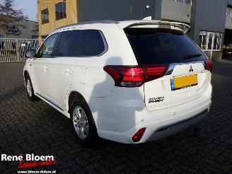 Mitsubishi Outlander 2.4 PHEV Pure  Aut Navi picture 2