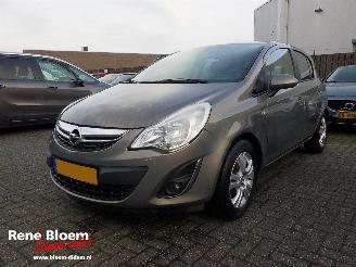 Auto incidentate Opel Corsa 1.2 16V Selection Airco 5drs 2013/6