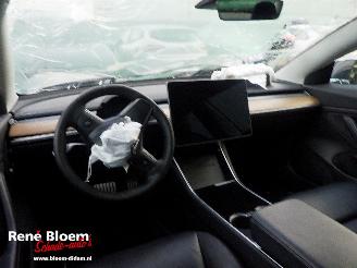 Tesla Model 3 Performance AWD 75kwh 462pk Aut picture 9