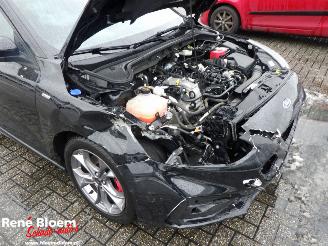 Ford Focus 1.0 EcoBoost Hybrid ST-Line X Business picture 9