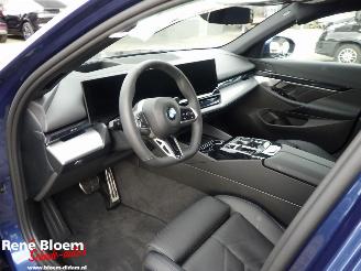 BMW 5-serie 520i M-pakket Full Option 190pk picture 18