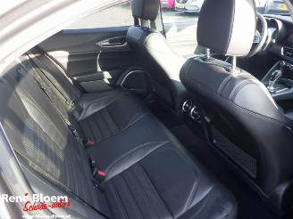 Alfa Romeo Giulia 2.0 T AWD Veloce Q4 picture 17