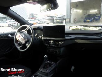 Ford Focus 1.0 EcoBoost Hybrid St-Line picture 8