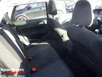 Peugeot 308 SW 1.6 BlueHDI Blue Lease Executive picture 14