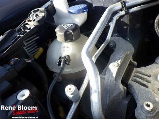 Peugeot 308 SW 1.6 BlueHDI Blue Lease Executive picture 10