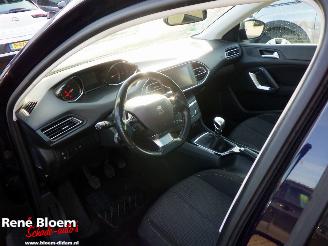 Peugeot 308 SW 1.6 BlueHDI Blue Lease Executive picture 16