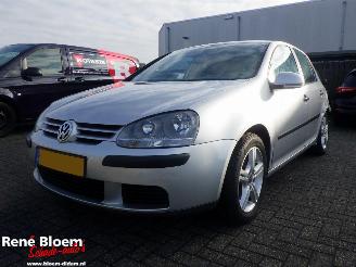 krockskadad bil auto Volkswagen Golf 1.6 Comfortline 5drs Airco 2005/2