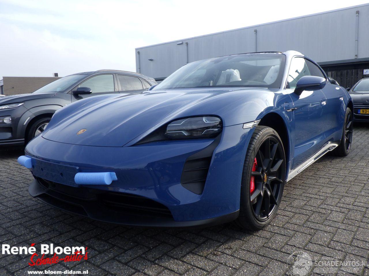 Porsche Taycan GTS Sport Turismo