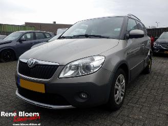 Schadeauto Skoda Fabia 1.2 TSI Scout Airco 5drs 2012/1