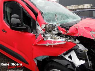 Peugeot e-Partner 136 L2 50kWh picture 10