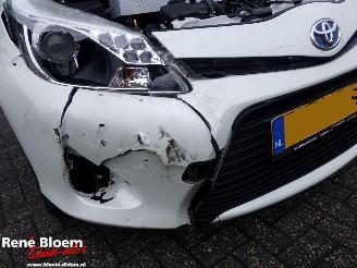 Toyota Yaris 1.5 Hybrid Dynamic Aut 5drs picture 10