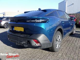 Damaged car Peugeot 408 1.2 Hybrid 136 eDCS6 Allure Automaat 2024/11