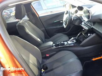 Peugeot 2008 1.2 PureTech Allure 131pk Autom picture 9