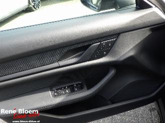 Porsche Taycan Cross Turismo 4 381pk 93kWh picture 16