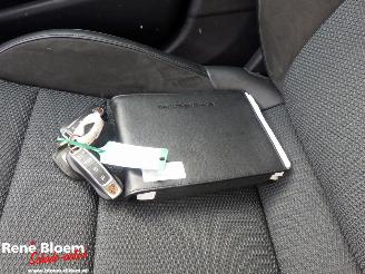 Porsche Taycan Cross Turismo 4 381pk 93kWh picture 21