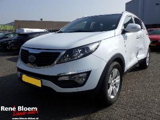 Vaurioauto  passenger cars Kia Sportage  2014/7