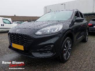 krockskadad bil auto Ford Kuga 2.5 PHEV ST-Line 152pk 2023/5