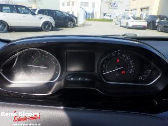 Peugeot 208 1.4 VTi Allure 5drs picture 11