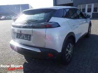 Peugeot e-2008 EV Active Pack 50kWh picture 4