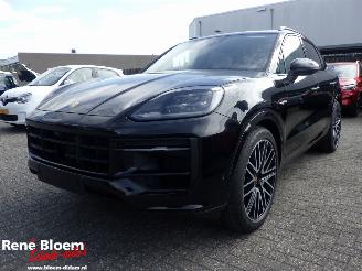 skadebil auto Porsche Cayenne 3.0 E-Hybrid 440pk Full Option 2025/3