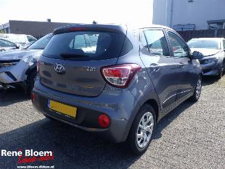 damaged passenger cars Hyundai I-10 comfort 5drs airco 2019/5