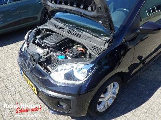 Volkswagen Up! 1.0 BMT High Up 5drs a-camera picture 8