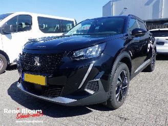 Voiture accidenté Peugeot e-2008 EV Allure Pack 50 kWh 2022/5