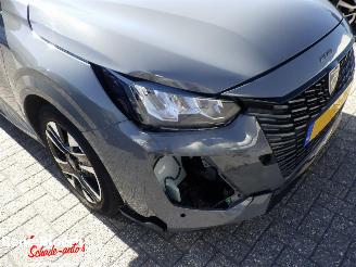 Peugeot 208 1.2 PureTech 100 Allure picture 7
