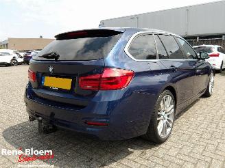 uszkodzony samochody osobowe BMW 3-serie Touring 318d High Executive Automaat 2017/4