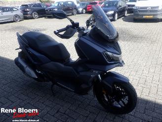 Sym  ADX 300 picture 7