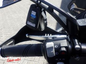 Sym  ADX 300 picture 10