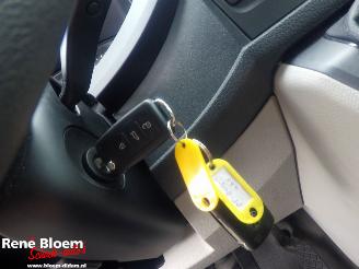 Volkswagen Transporter 2.0 TSI L2H1 CNG 9-persoons picture 16