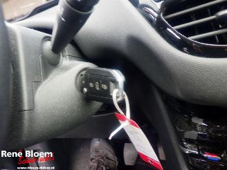 Peugeot 208 1.2 VTi Access picture 17