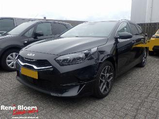 krockskadad bil auto Kia Cee d 1.5 T-GDI MHEV Automaat Executive Line 160pk 2023/5